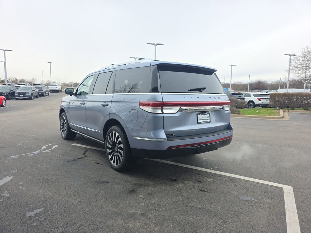 Used 2022 Lincoln Navigator Black Label image 2