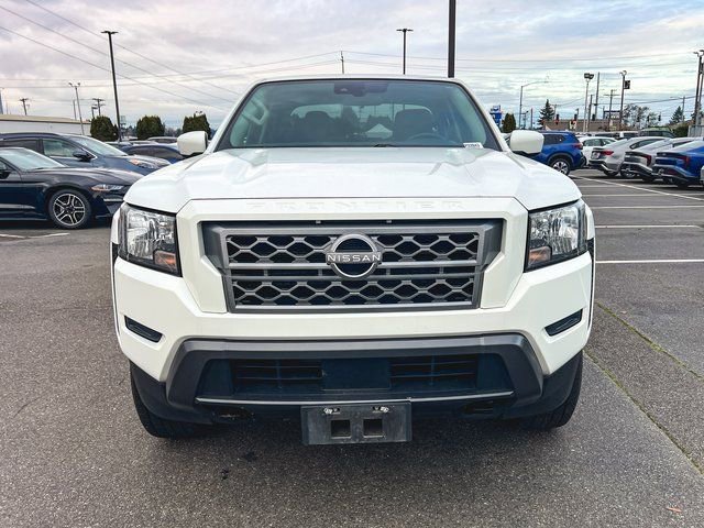 Used 2023 Nissan Frontier SV image 3