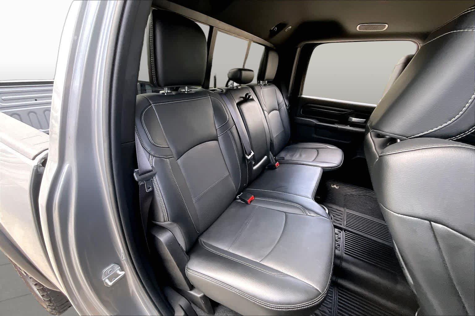 Used 2024 RAM 2500 Rebel AWD/4WD image 19