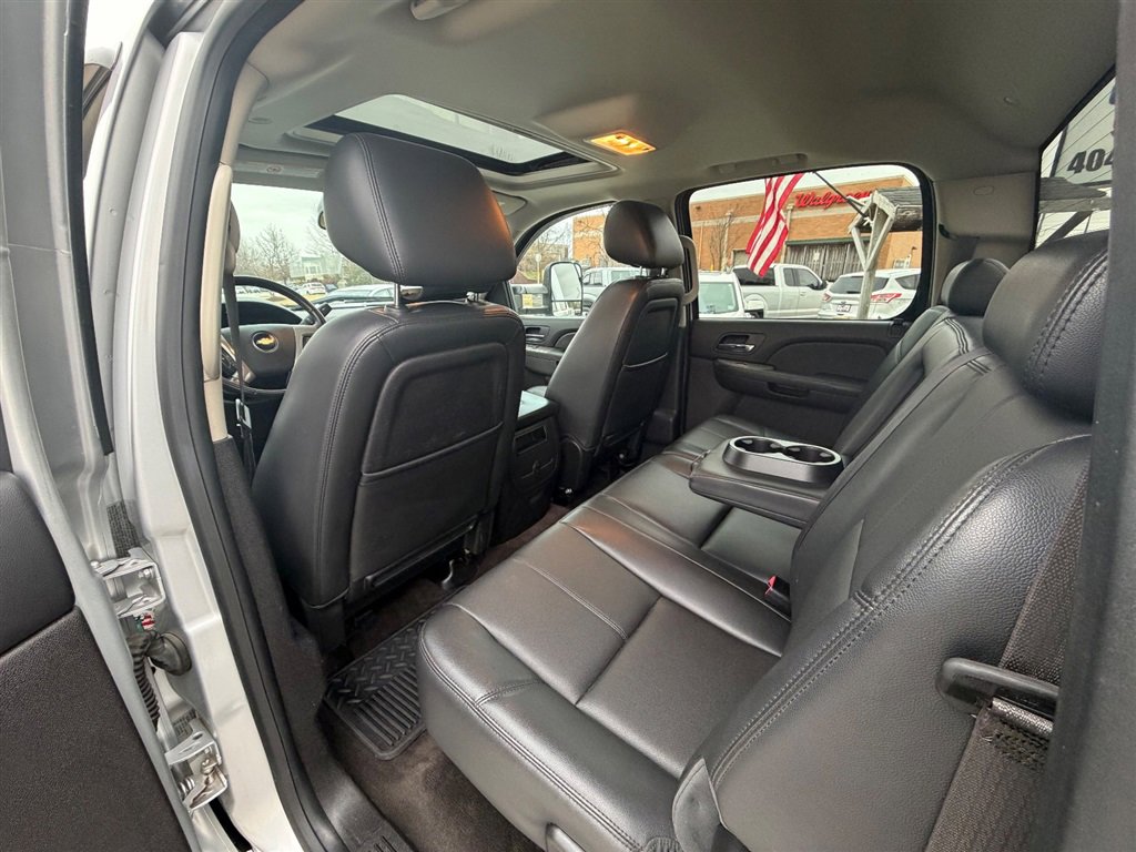 Used 2014 Chevrolet Silverado 3500 LTZ w/ LTZ Plus Package image 22