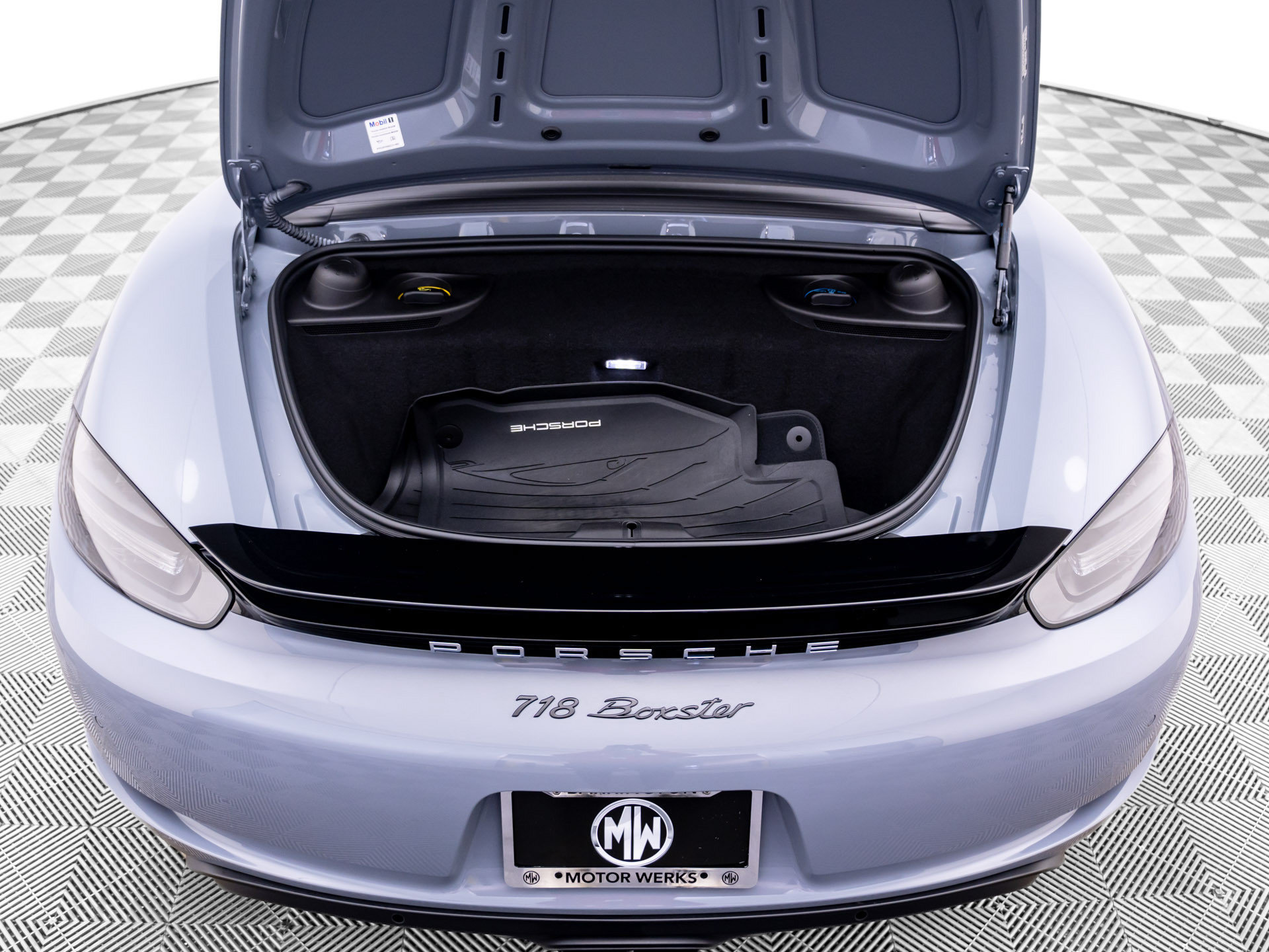 Certified 2024 Porsche 718 Boxster RWD image 26