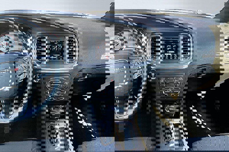 Used 2022 Dodge Charger SXT w/ Blacktop Package image 6