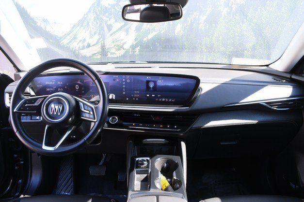 Used 2024 Buick Envision Preferred AWD/4WD image 18