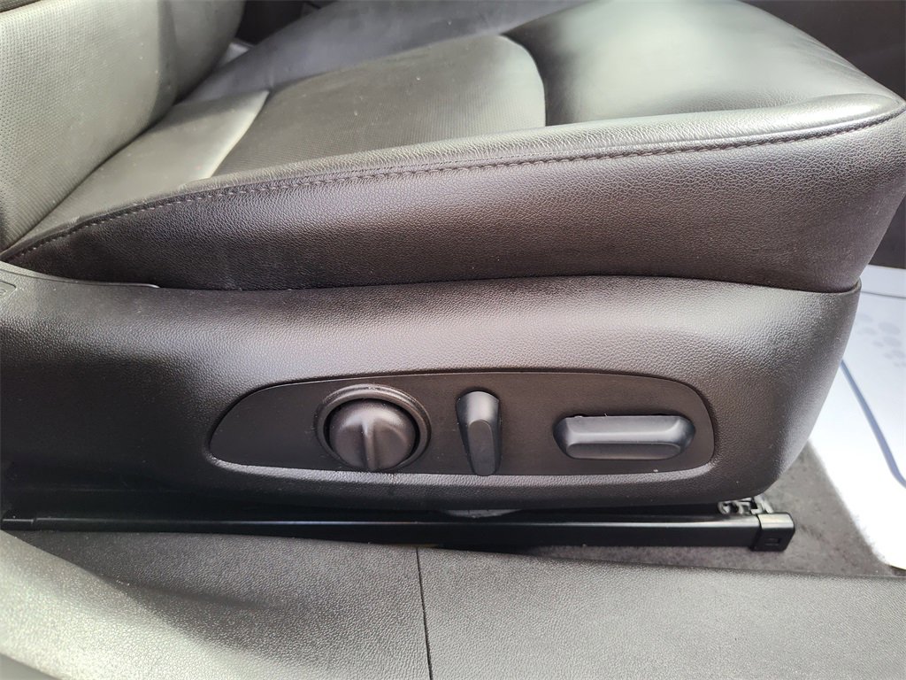 Used 2024 Chevrolet Malibu LT image 32