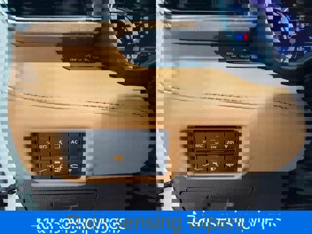 Used 2021 Toyota Highlander Platinum image 14