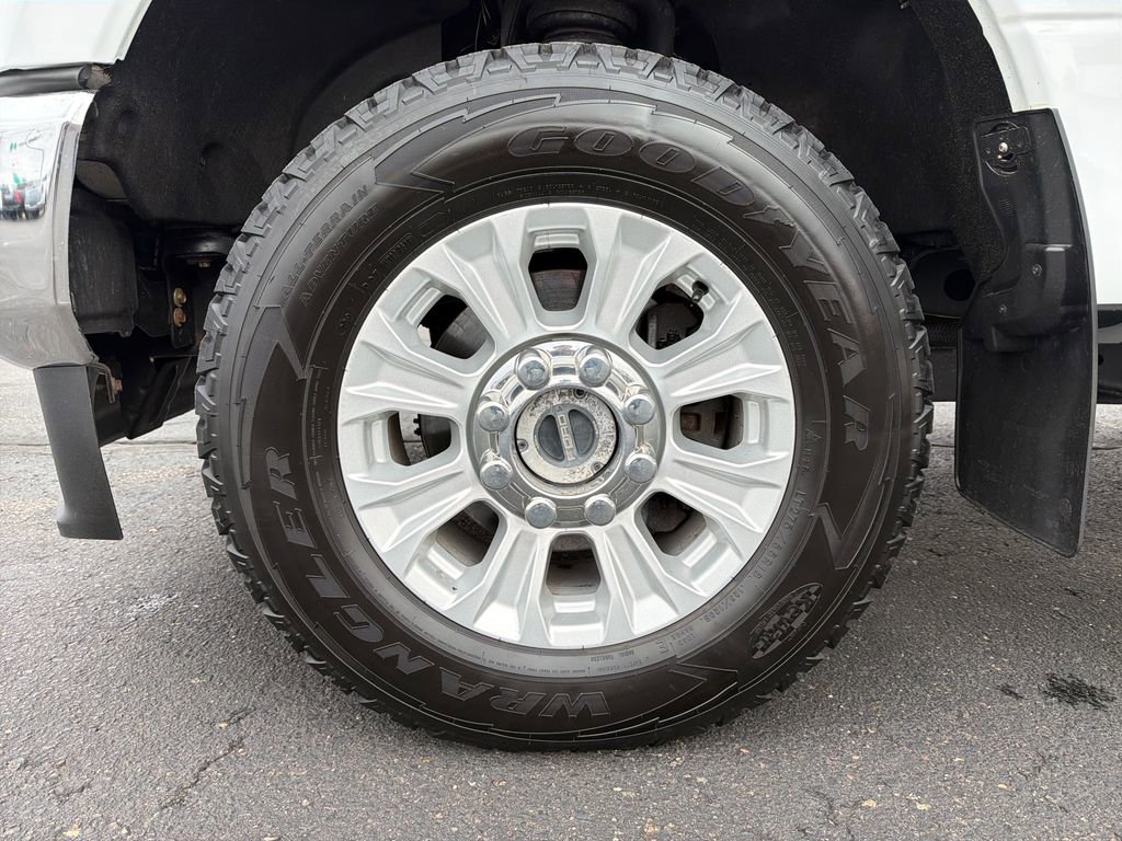 Used 2022 Ford F250 XL w/ STX Appearance Package image 25