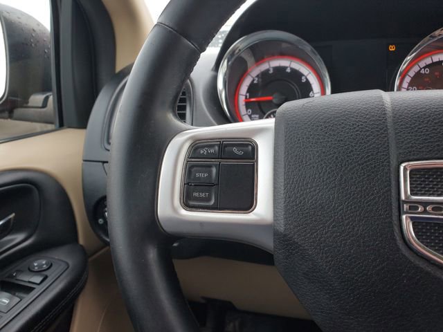 Used 2013 Dodge Grand Caravan SE image 12