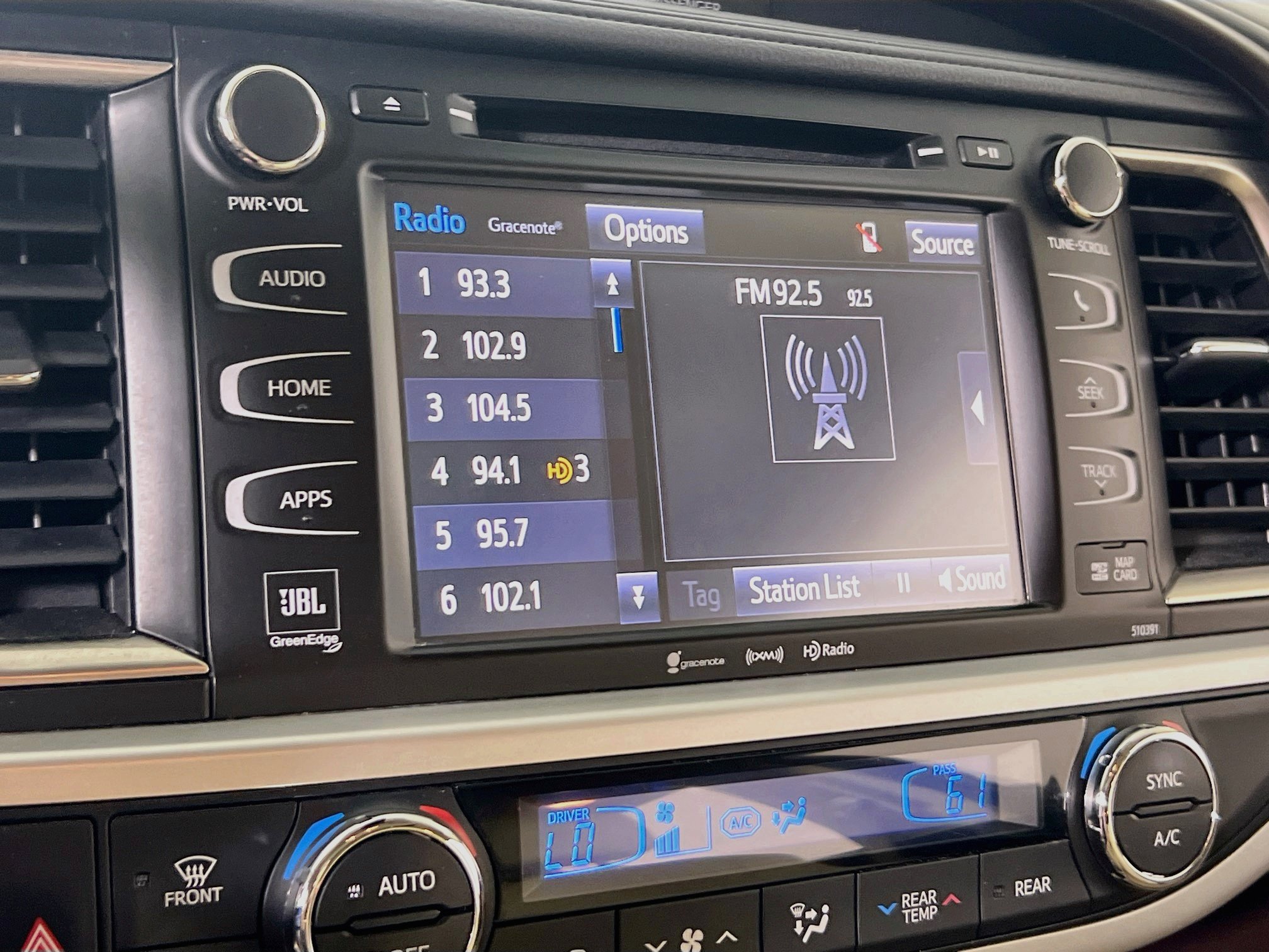 Used 2019 Toyota Highlander Limited AWD/4WD image 14