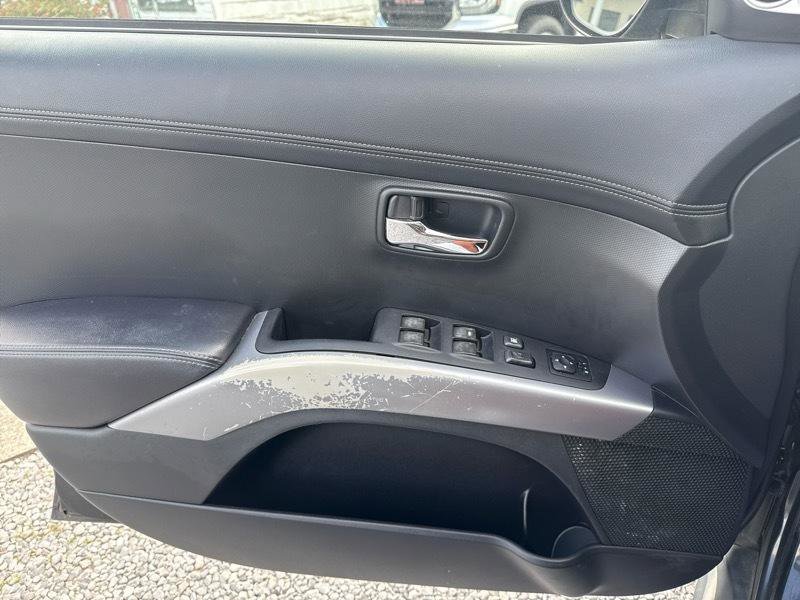 Used 2010 Mitsubishi Outlander XLS image 14