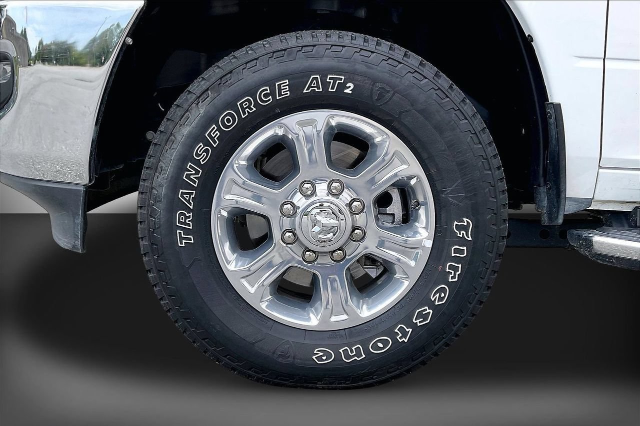 Used 2025 RAM 2500 Big Horn AWD/4WD image 33