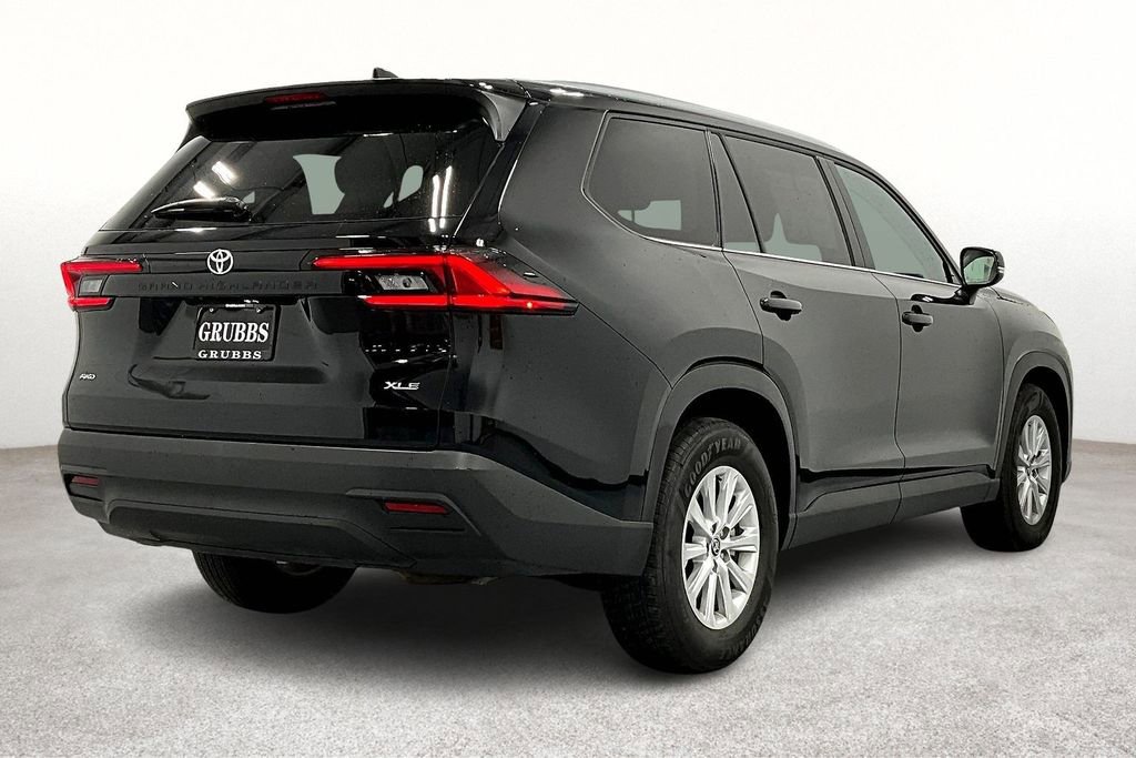 Used 2025 Toyota Grand Highlander AWD image 2