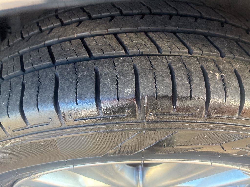 Used 2017 Toyota RAV4 Platinum w/ All Weather Liner Package AWD/4WD image 33