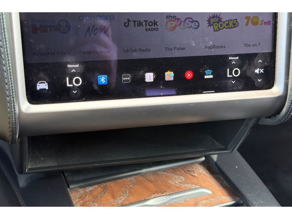 Used 2018 Tesla Model X Long Range image 22