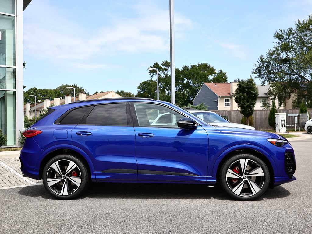 New 2026 Audi SQ5 Premium Plus AWD/4WD image 4