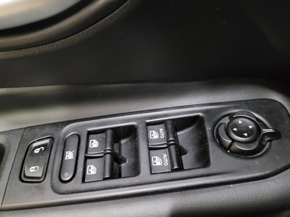 Used 2022 Jeep Renegade Latitude AWD/4WD image 27