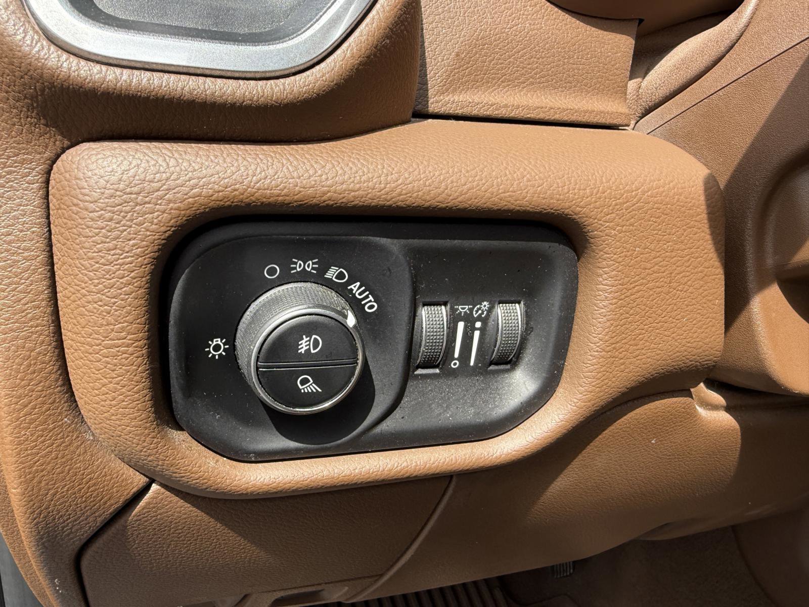 Used 2020 RAM 2500 Laramie AWD/4WD image 21