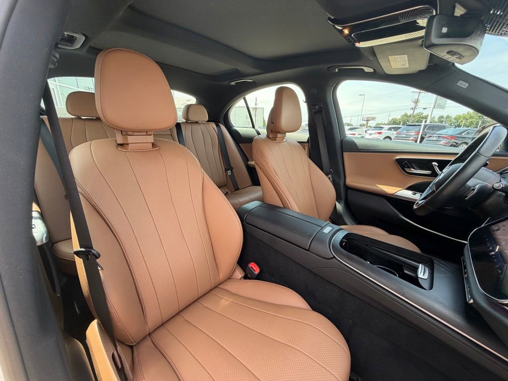 Used 2024 Mercedes-Benz E 350 4MATIC Sedan image 30