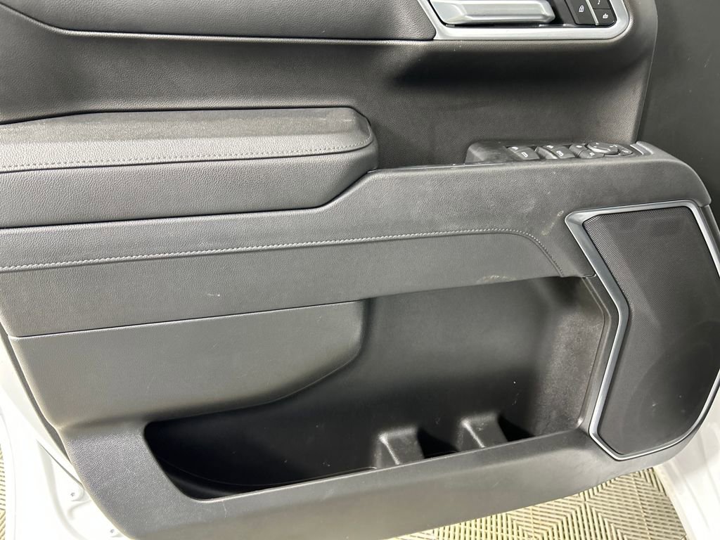 Used 2025 GMC Sierra 1500 SLT image 12