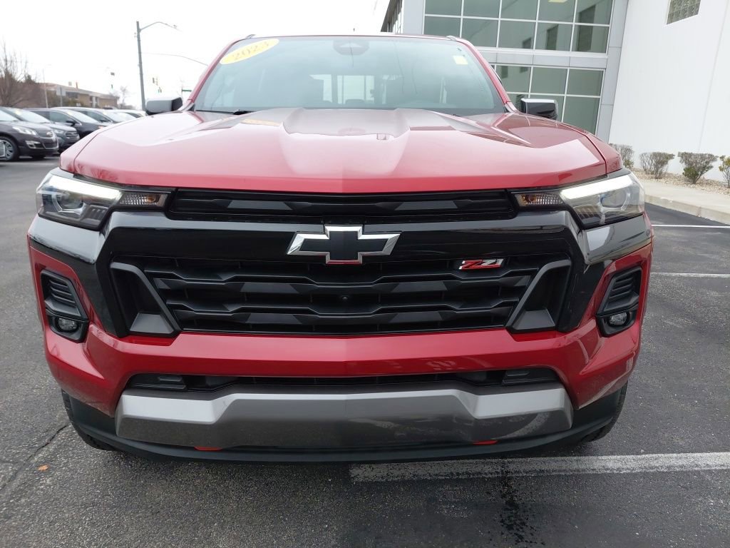 Used 2023 Chevrolet Colorado Z71 w/ Z71 Convenience Package 2 image 3
