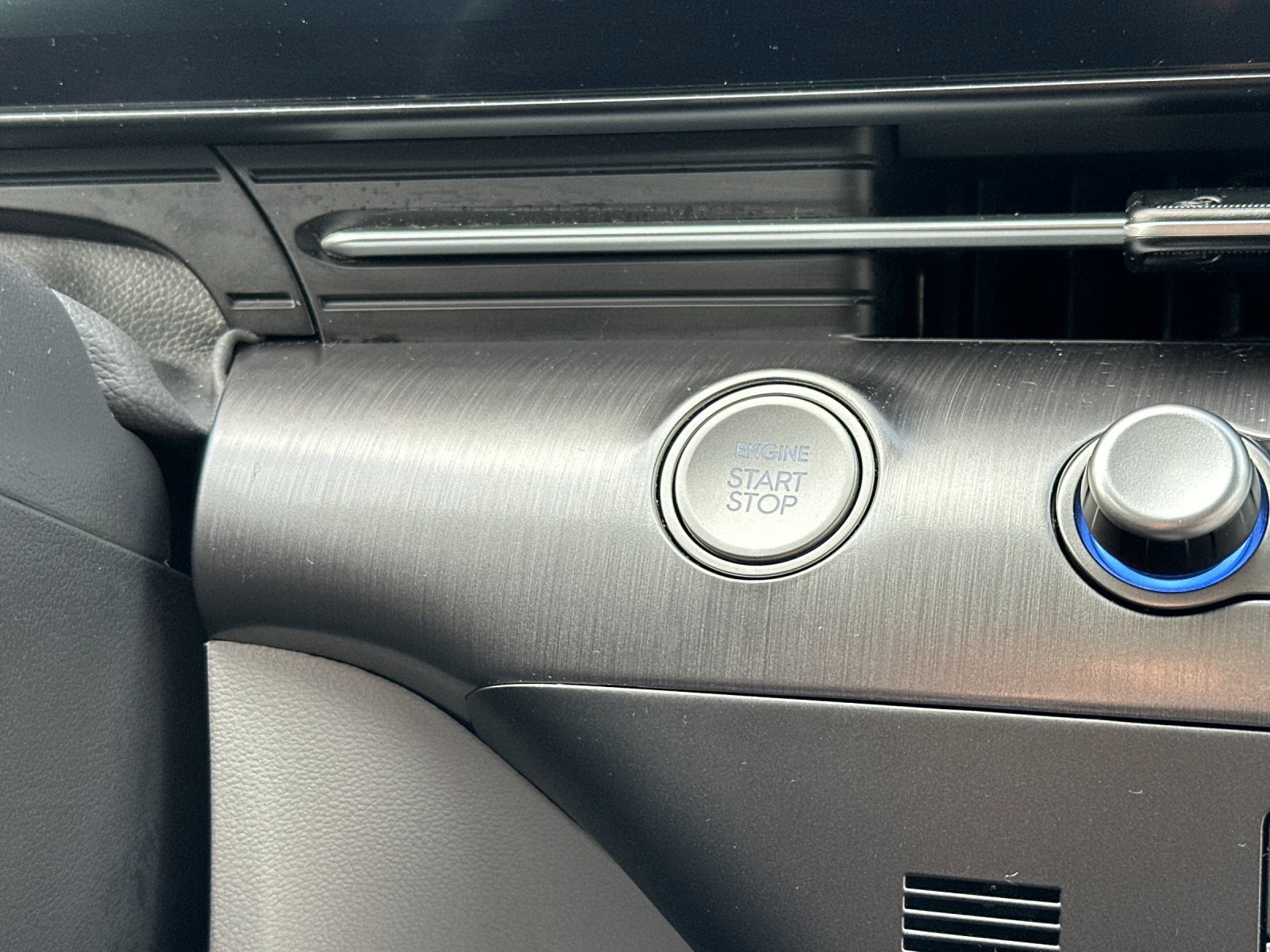 Used 2024 Hyundai Kona SEL image 22