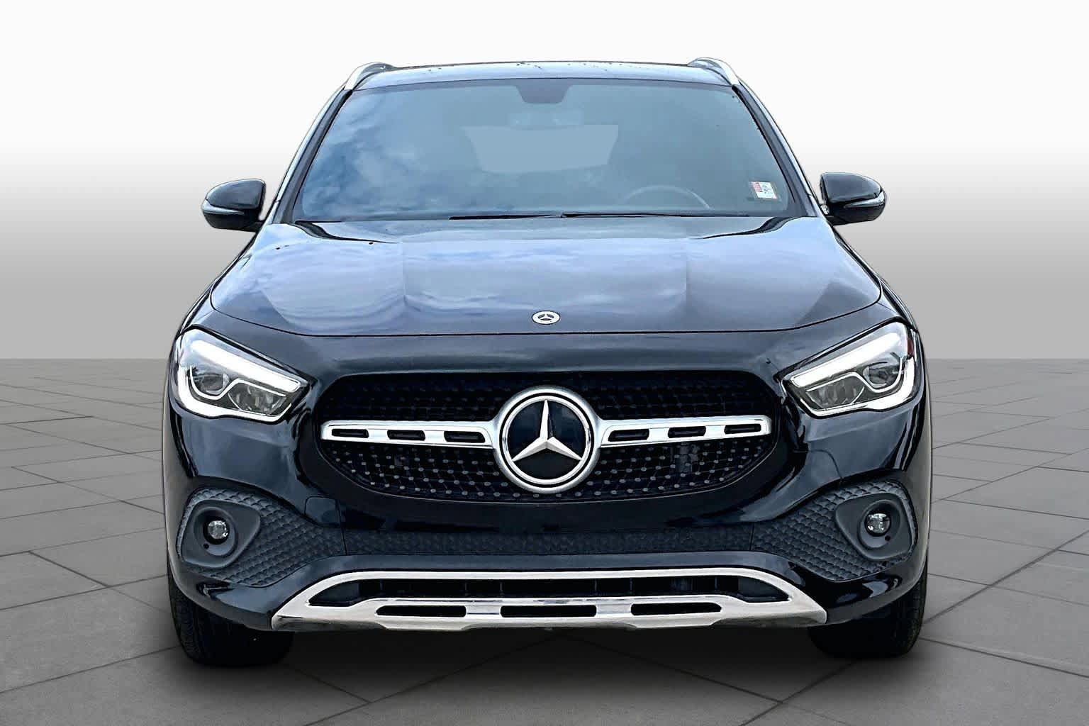 Used 2021 Mercedes-Benz GLA 250 4MATIC w/ Premium Package image 4