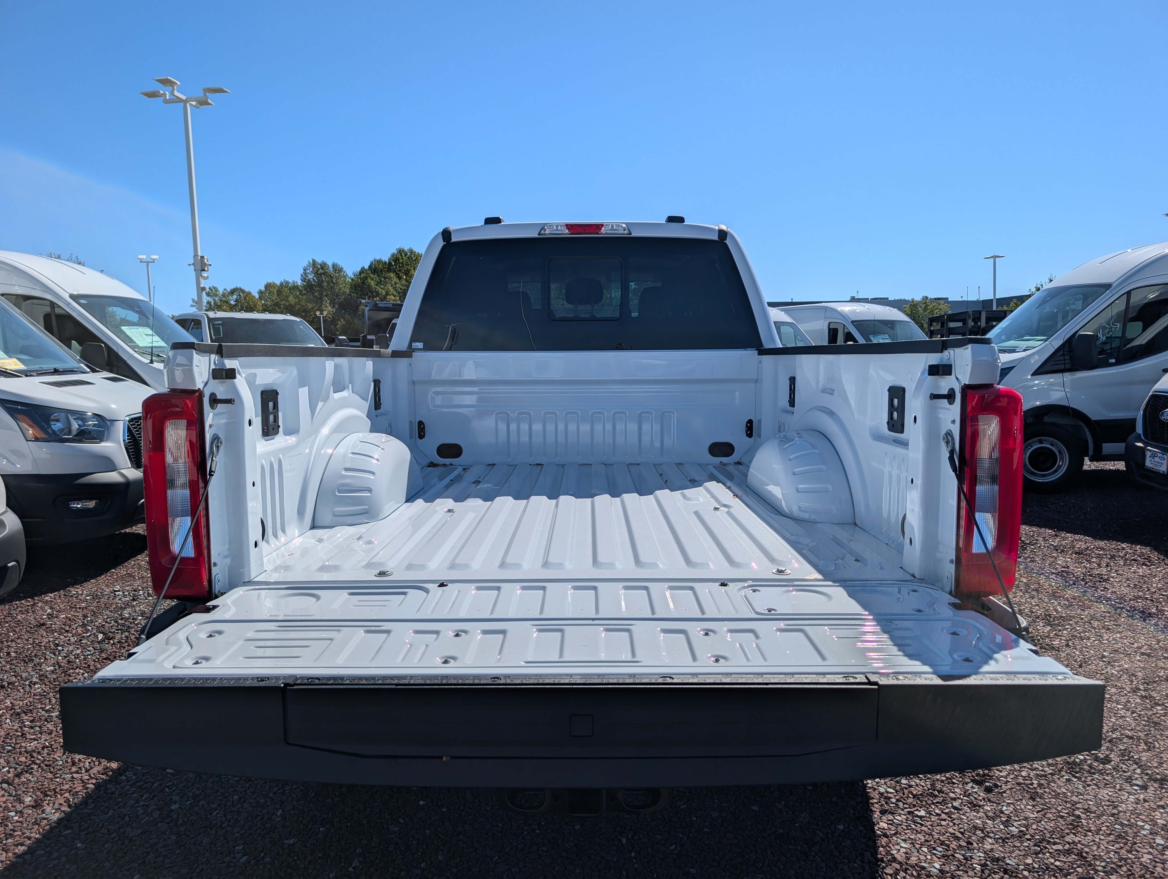 New 2027 Ford F250 XLT w/ Tremor Off-Road Package AWD/4WD image 10