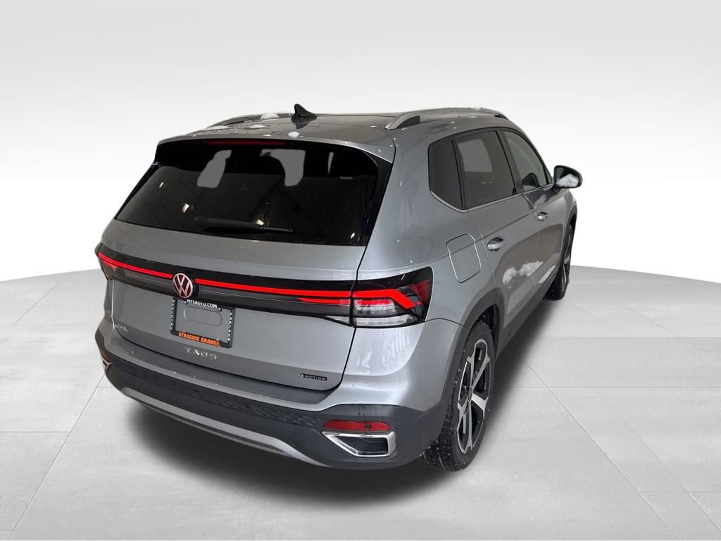 Used 2025 Volkswagen Taos SEL image 6