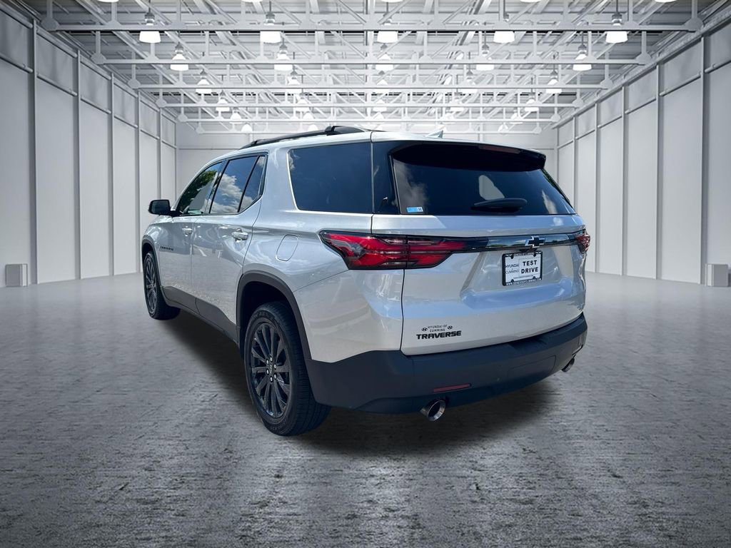 Used 2022 Chevrolet Traverse RS FWD image 5