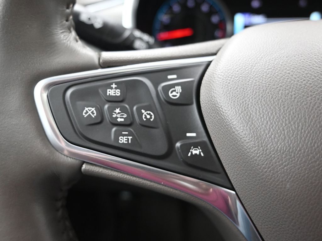 Used 2018 Chevrolet Malibu Premier w/ Premier Sun and Wheel Package image 27