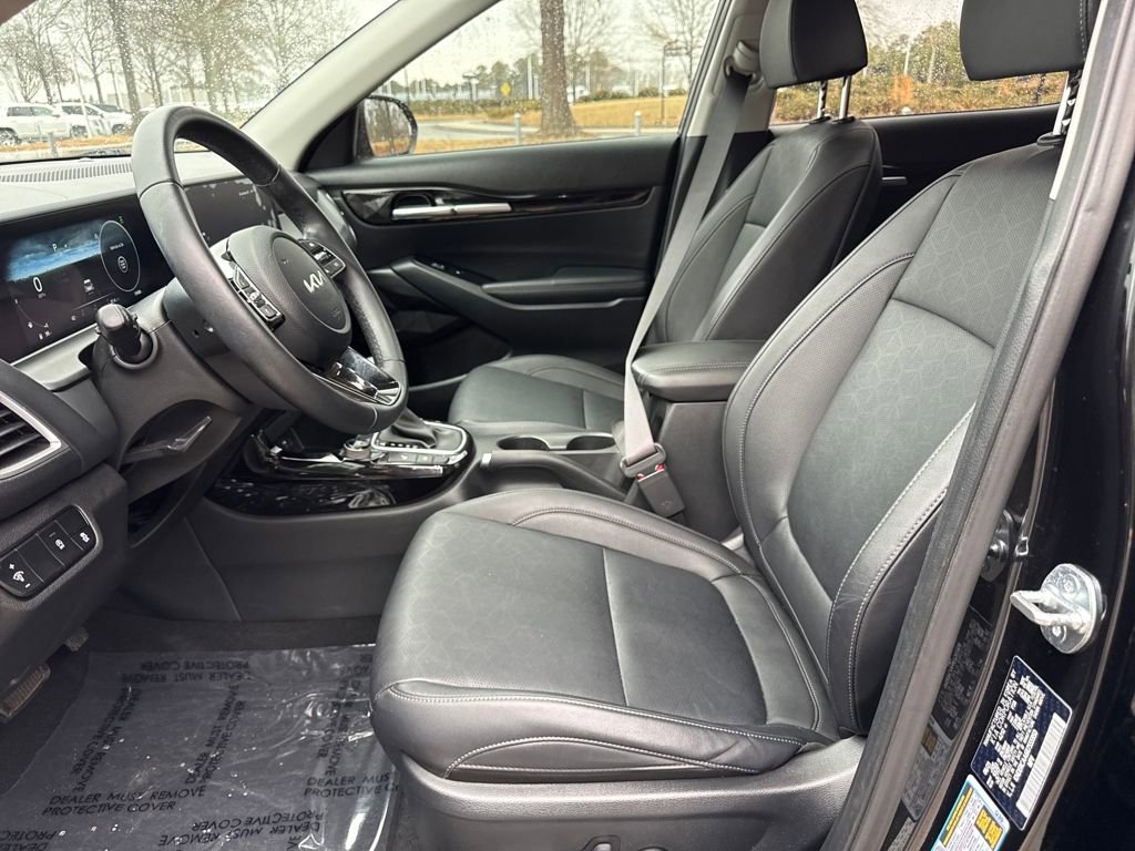 Used 2024 Kia Seltos EX image 13