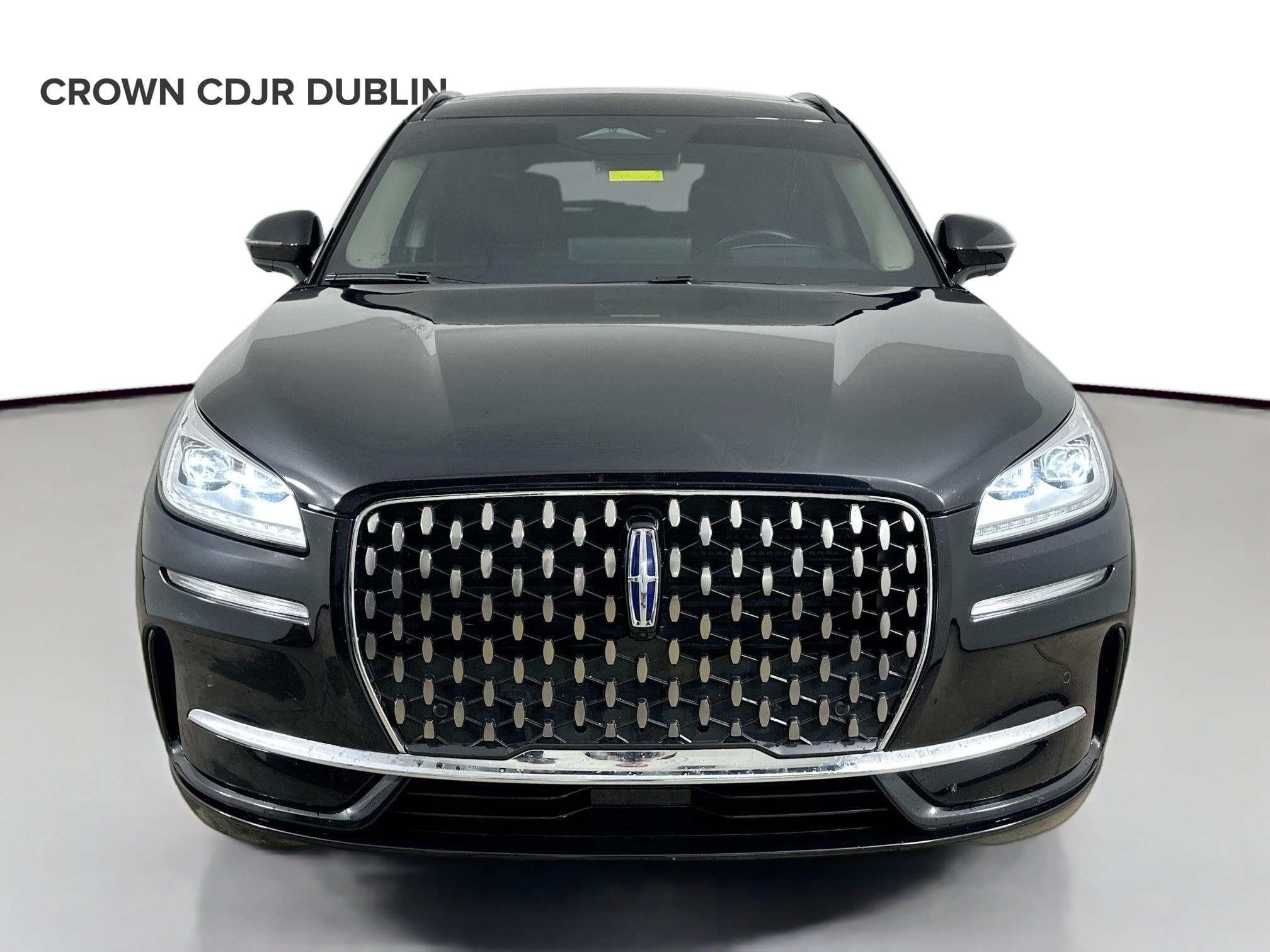 Used 2025 Lincoln Corsair Grand Touring w/ Equipment Group 302A AWD/4WD image 2