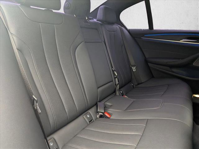 Certified 2023 BMW 530i w/ Premium Package image 20