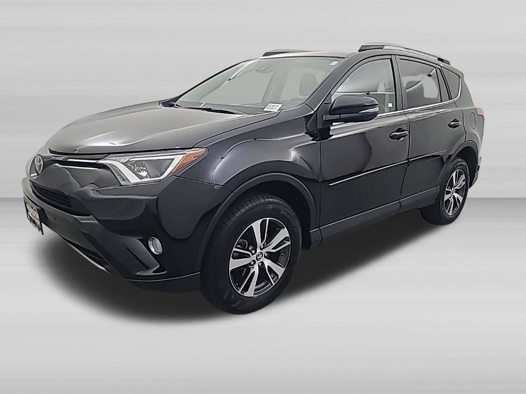 Used 2018 Toyota RAV4 XLE AWD/4WD image 8