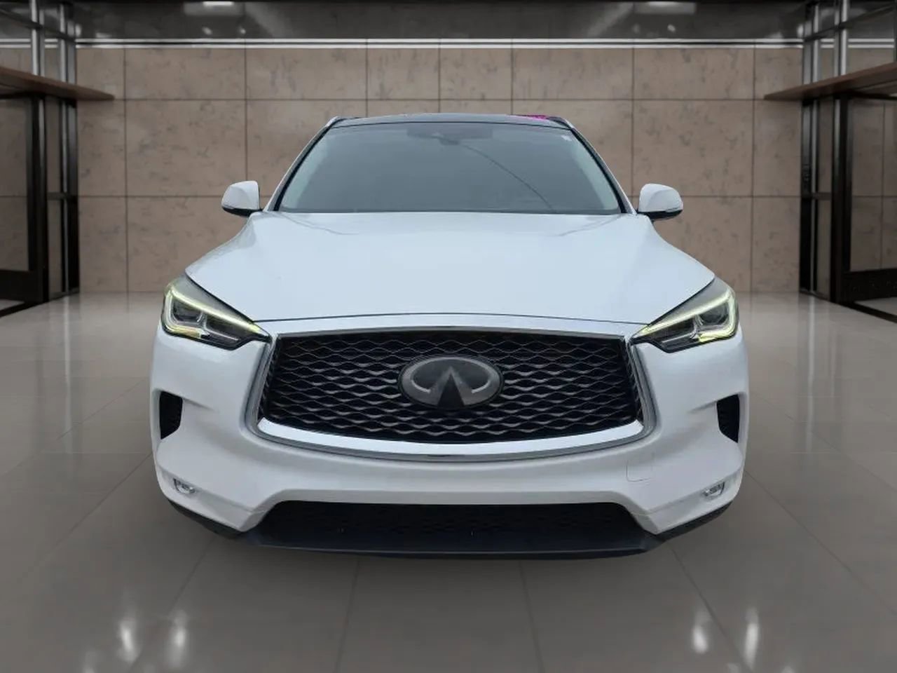 Used 2019 INFINITI QX50 Luxe FWD image 4
