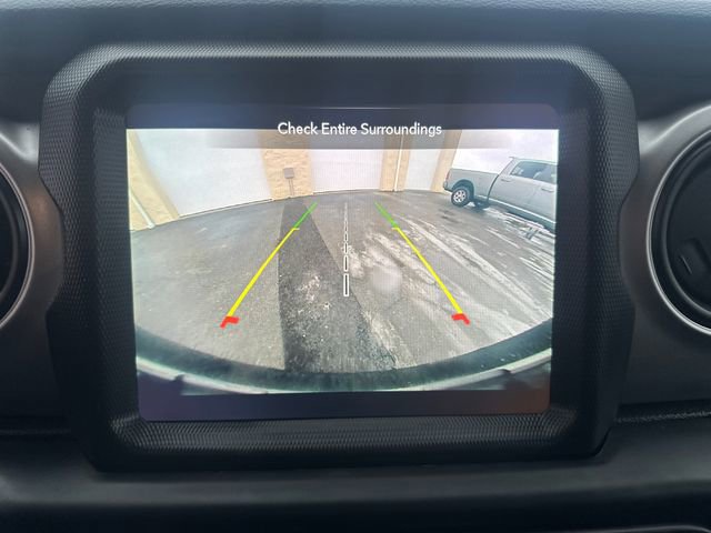 Used 2021 Jeep Wrangler Sport image 28