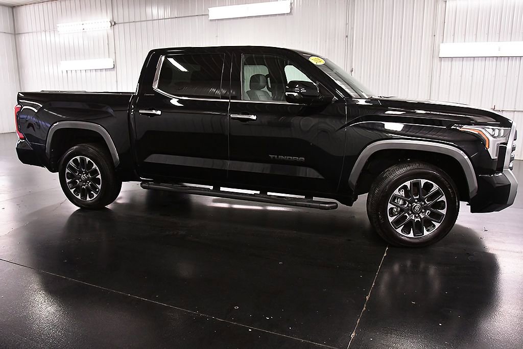 Used 2026 Toyota Tundra Limited AWD/4WD image 8