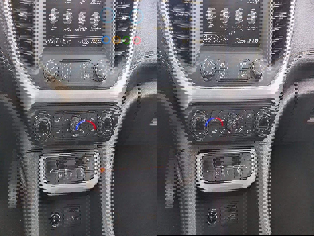 Used 2023 GMC Acadia SLT image 15