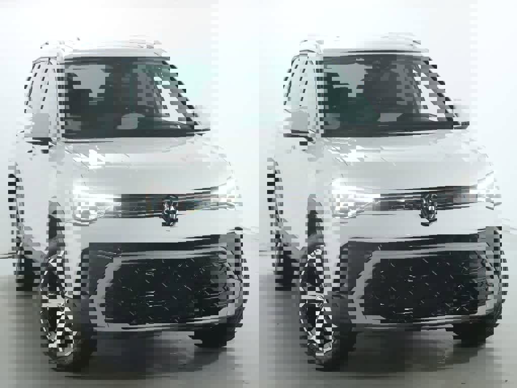 Certified 2025 Volkswagen Taos SEL image 2