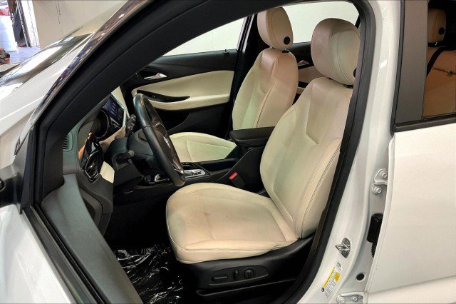 Used 2023 Buick Encore GX Select w/ Sport Touring Package image 24