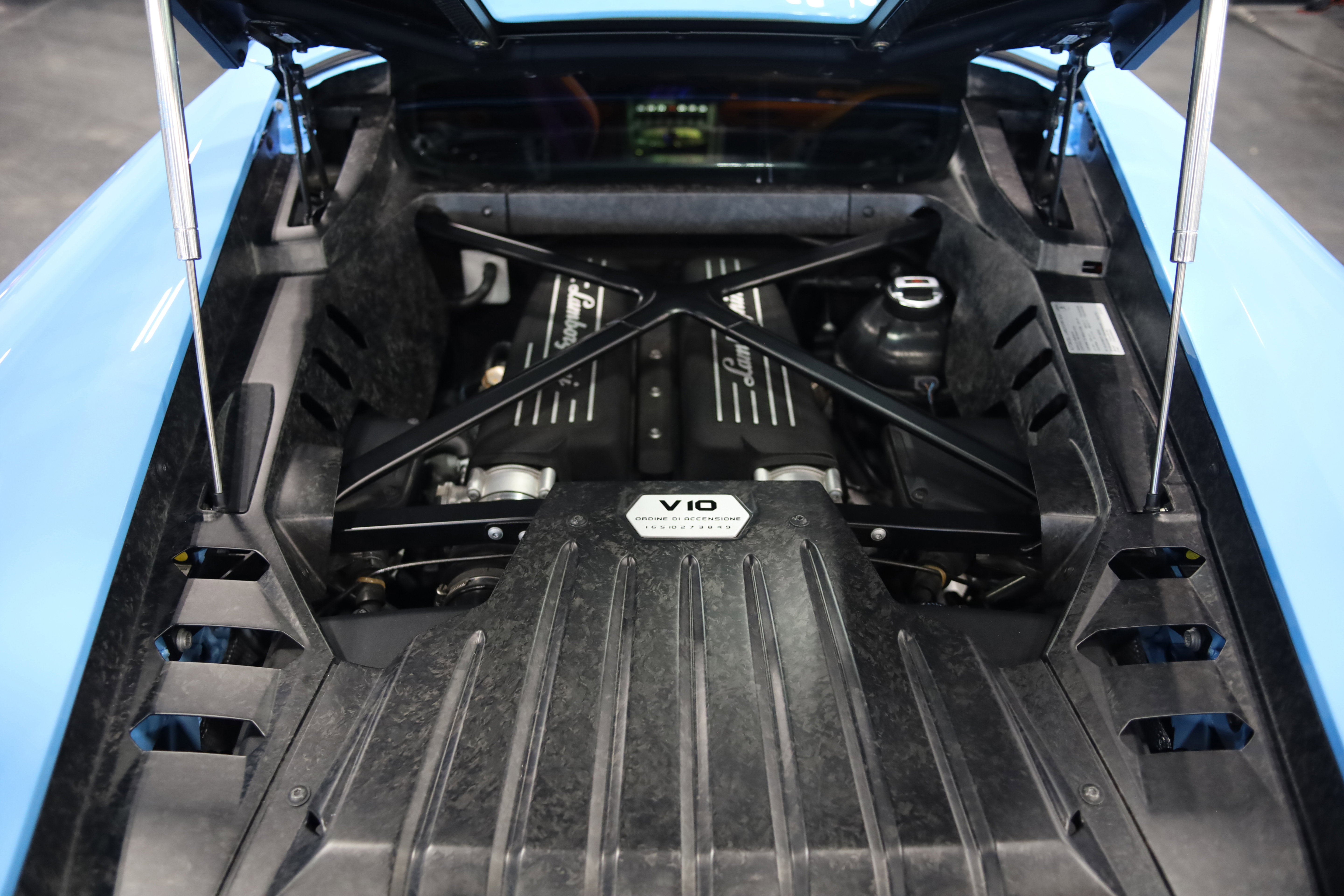 Used 2016 Lamborghini Huracan LP 610-4 image 26