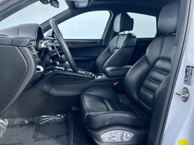 Certified 2024 Porsche Macan GTS AWD/4WD image 12