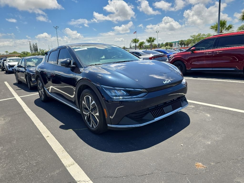 Certified 2024 Kia EV6 Light RWD image 2