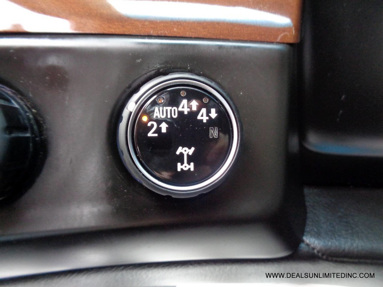 Used 2019 Cadillac Escalade ESV 4WD image 15