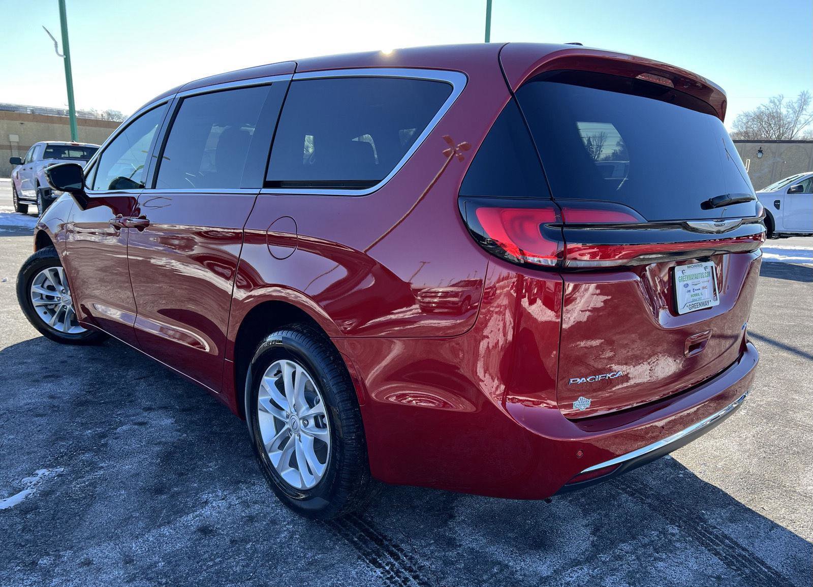 New 2026 Chrysler Pacifica Select image 6