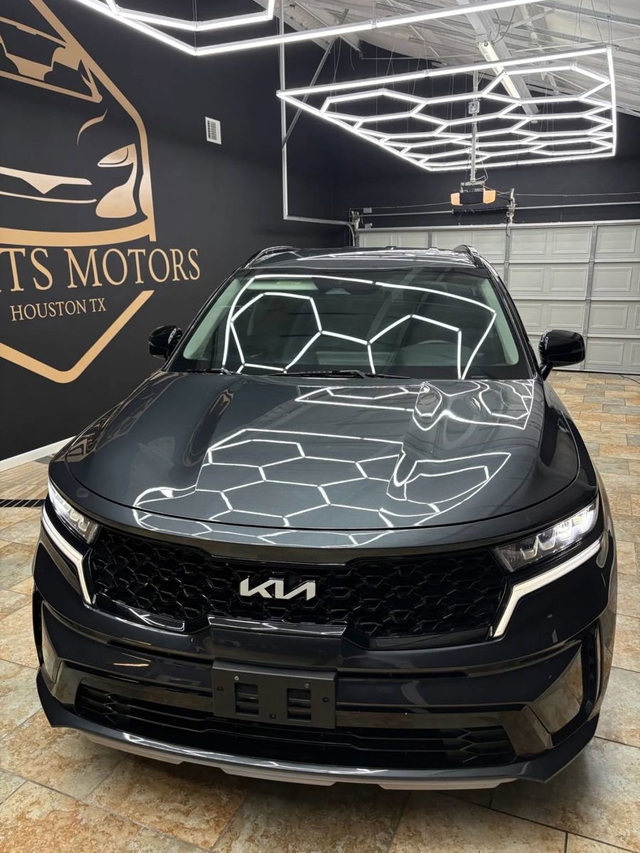 Used 2022 Kia Sorento S FWD image 3