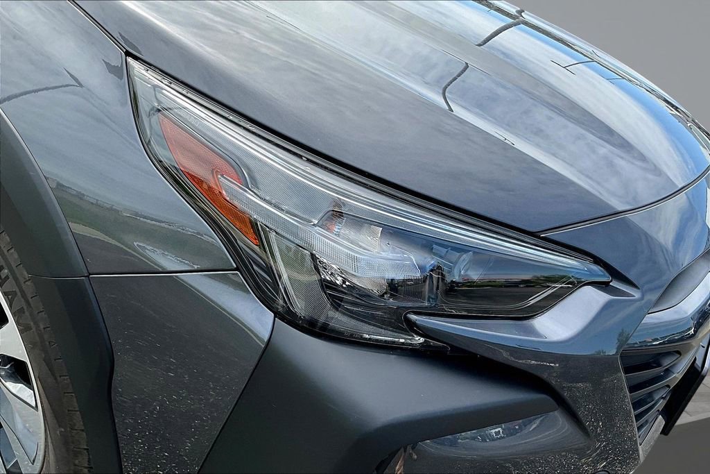 Used 2025 Subaru Outback Touring XT w/ Tech Package 3 AWD/4WD image 27