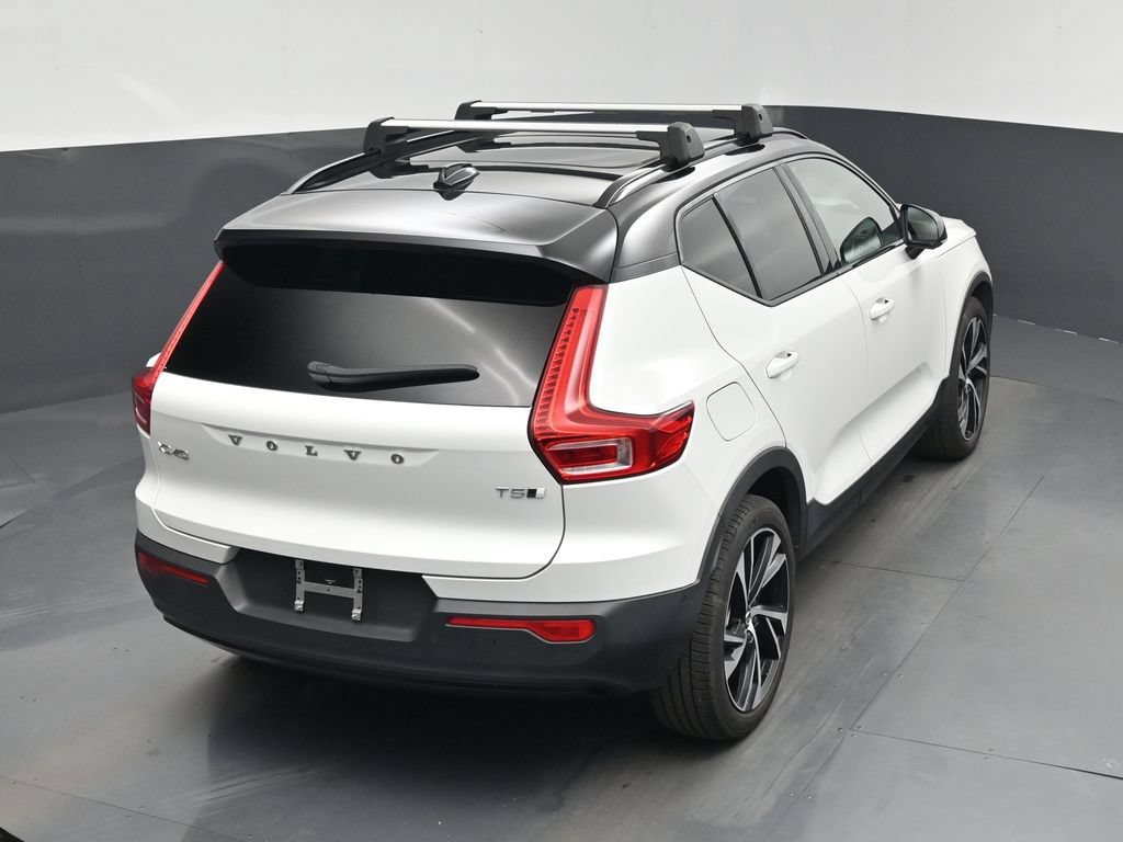 Used 2022 Volvo XC40 T5 R-Design AWD/4WD image 25