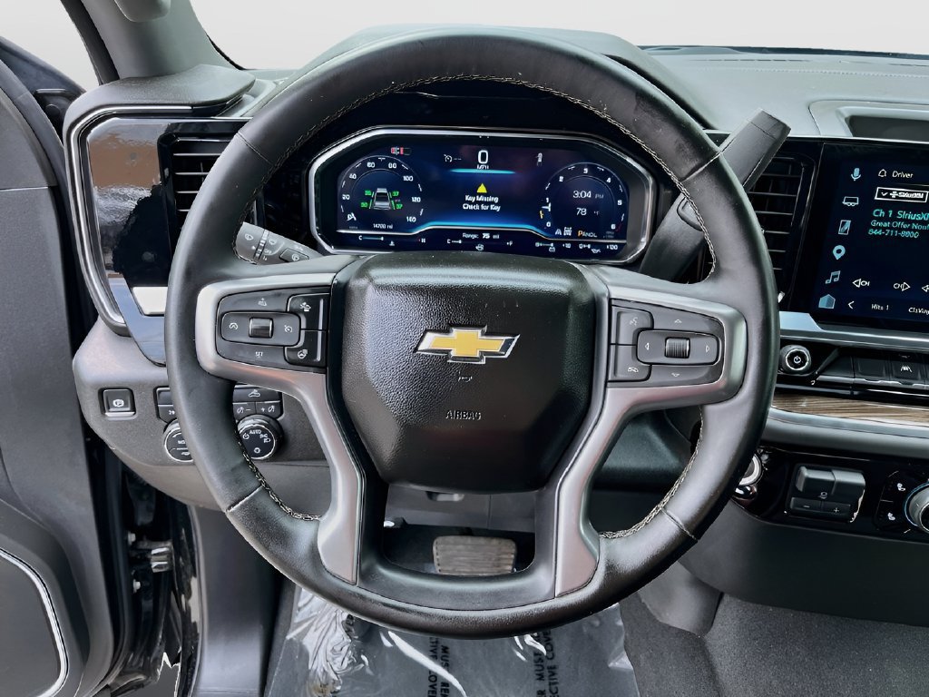 Used 2025 Chevrolet Silverado 1500 LT AWD/4WD image 11