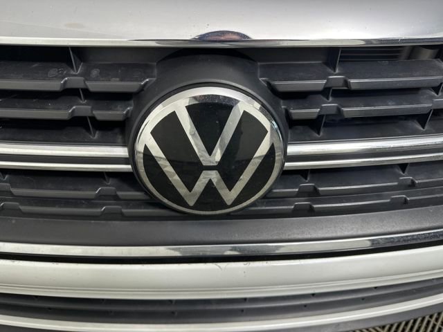 Used 2024 Volkswagen Jetta SEL image 9