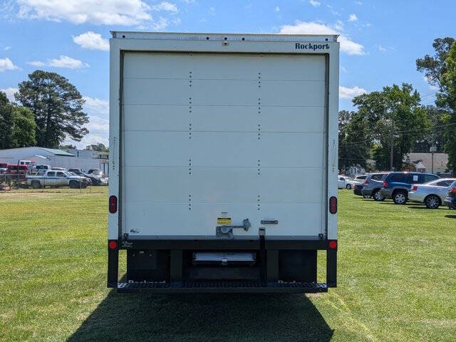 Used 2023 Ford E-350 and Econoline 350 Super Duty w/ Driver's Safety Package RWD image 4